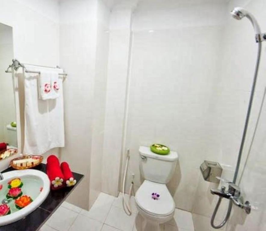 Mittapheap Hotel 贡布 外观 照片