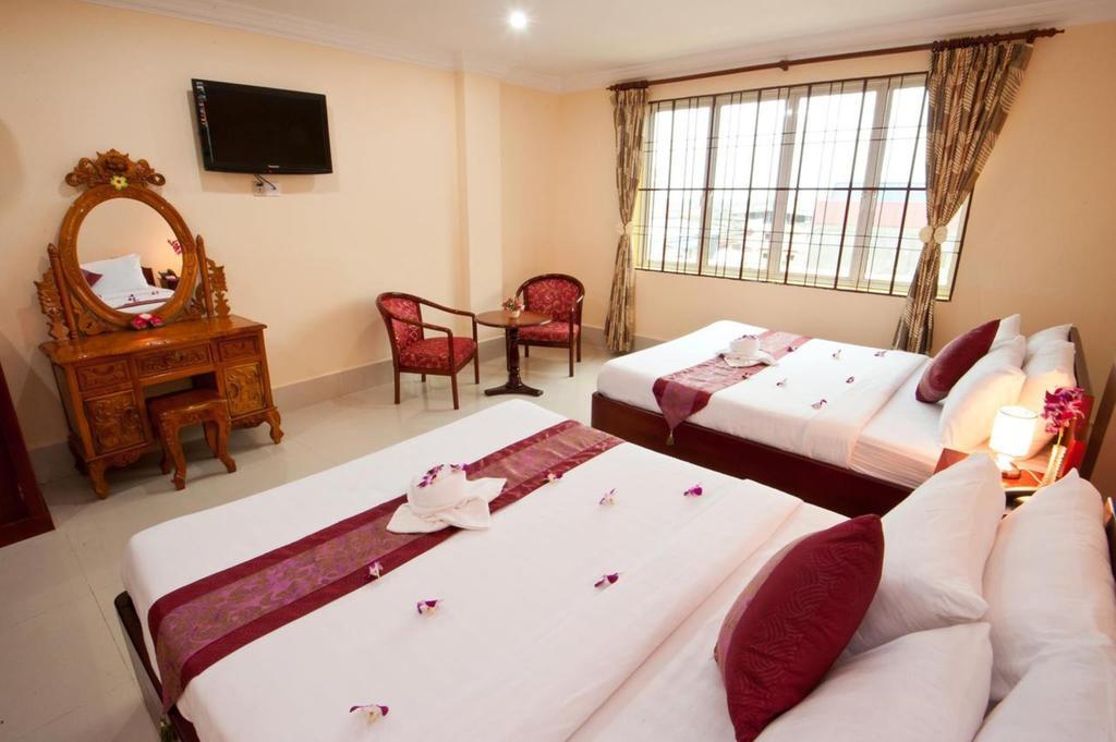 Mittapheap Hotel 贡布 外观 照片